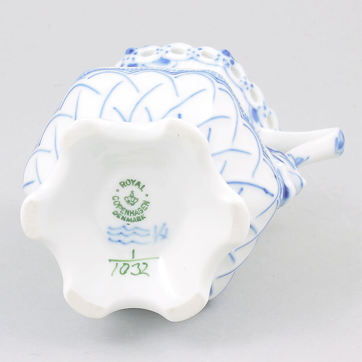 ロイヤルコペンハーゲン   ブルーフルーテッド  Blue Fluted　クリーマー   20世紀  #1032