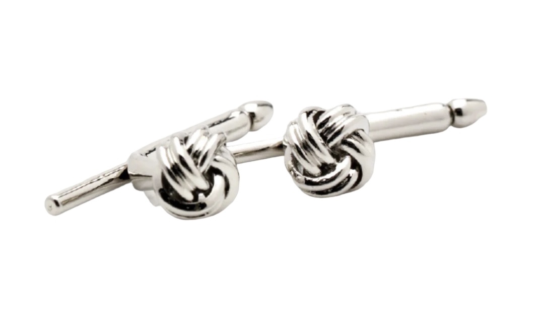 Bröstknappar Silver Knot Studset