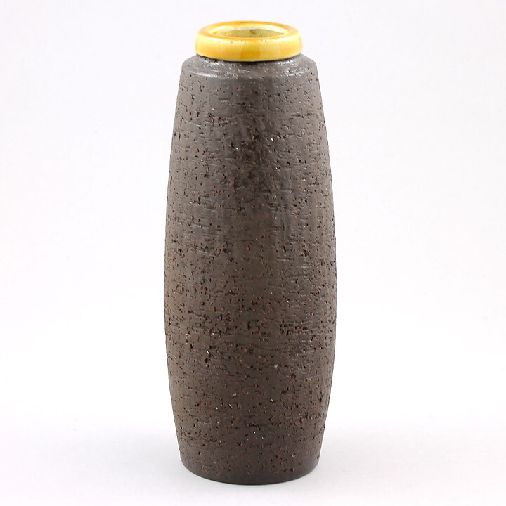 Gunnar Nylund (1959) Brown Vase with Yellow Top 19 cm (2)