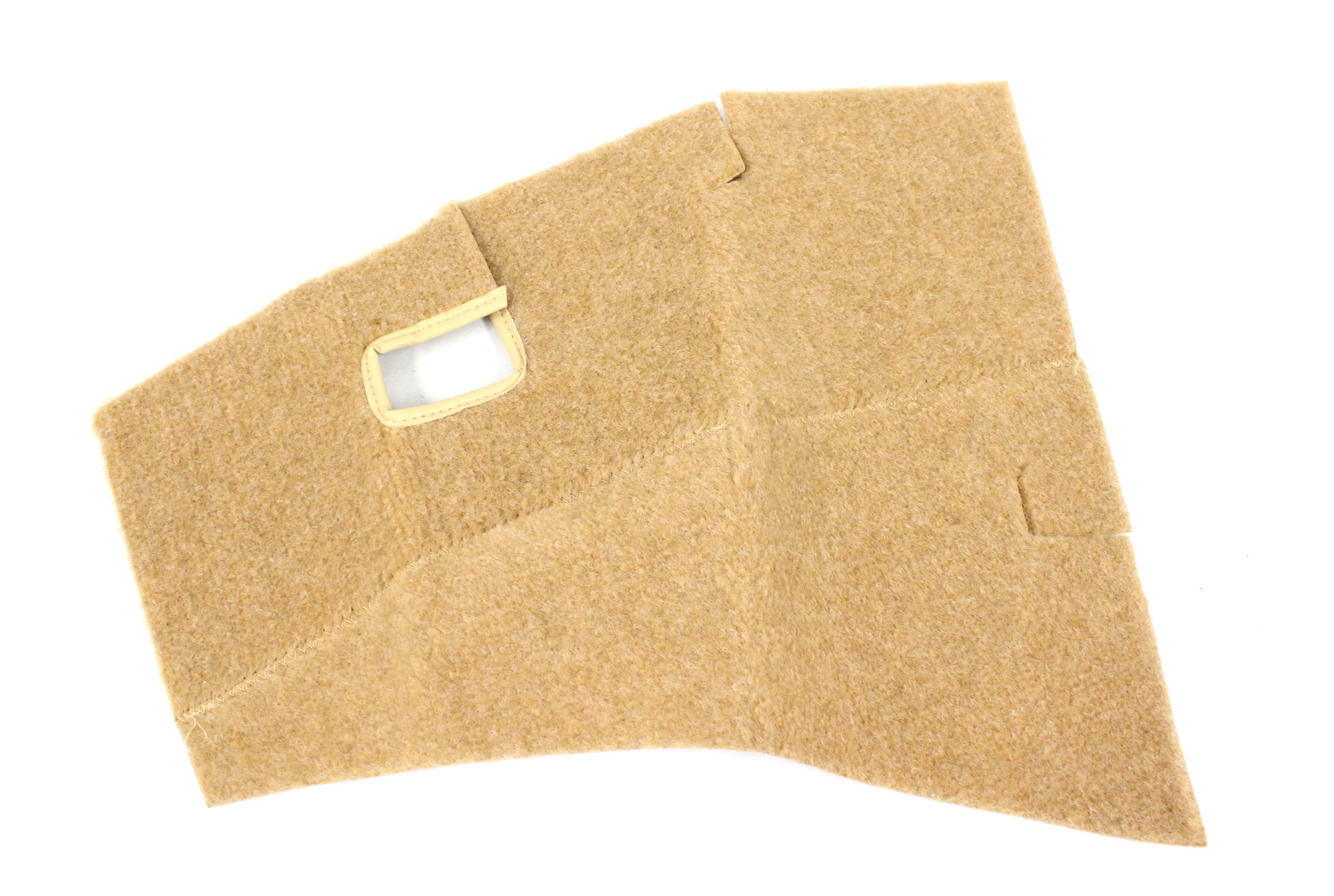 Matta, V Beige 262C