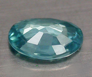 Preciosa circonita azul natural con brillo superior de 0,86 ct - 2