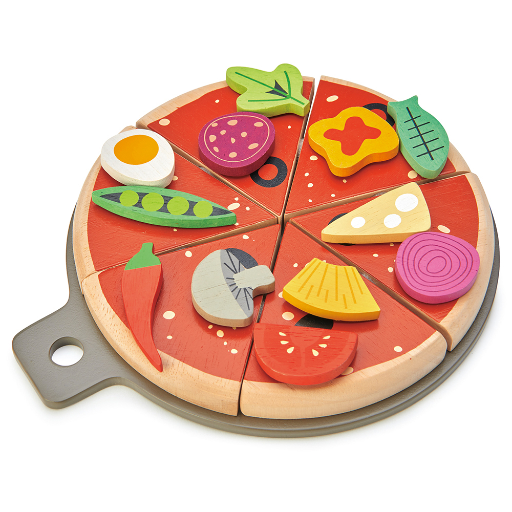 Legetøjspizza lavet af træ