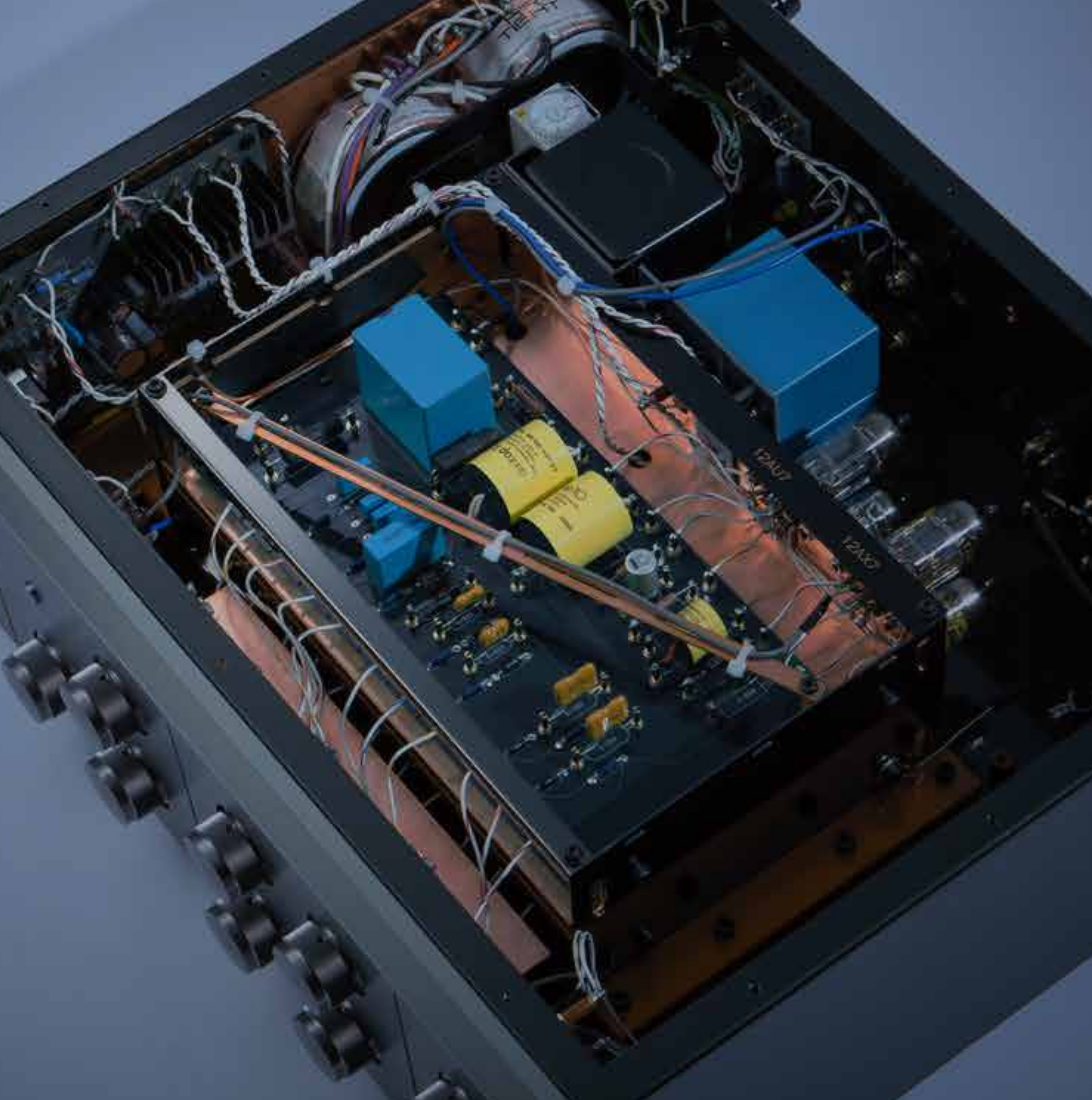 Air Tight ATC-7 Preamplifier