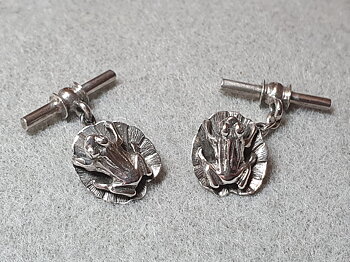 Cufflinks, frog on leaf, Sterling silver