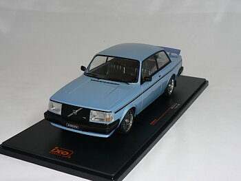 Volvo 240 Turbo  1985  Custom  1:18  IXO