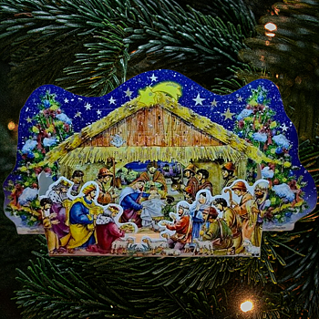 Adventskalender med julkrubba, väldigt fin