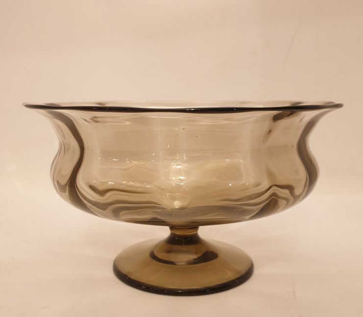 Sandvik Simon Gate bowl on foot