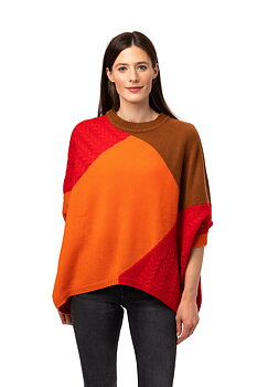 Lyxponcho med rundhals och kort ärm, från 8 design cashmere, endast 1 kvar