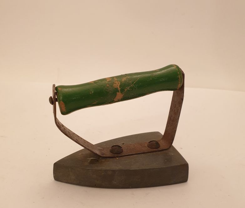 Toy iron 1930s