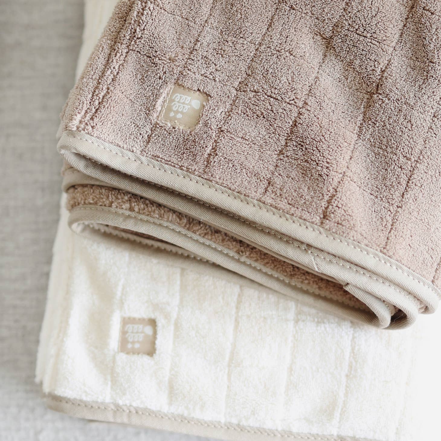 Lambwolf Fleece Towel Tan - 2