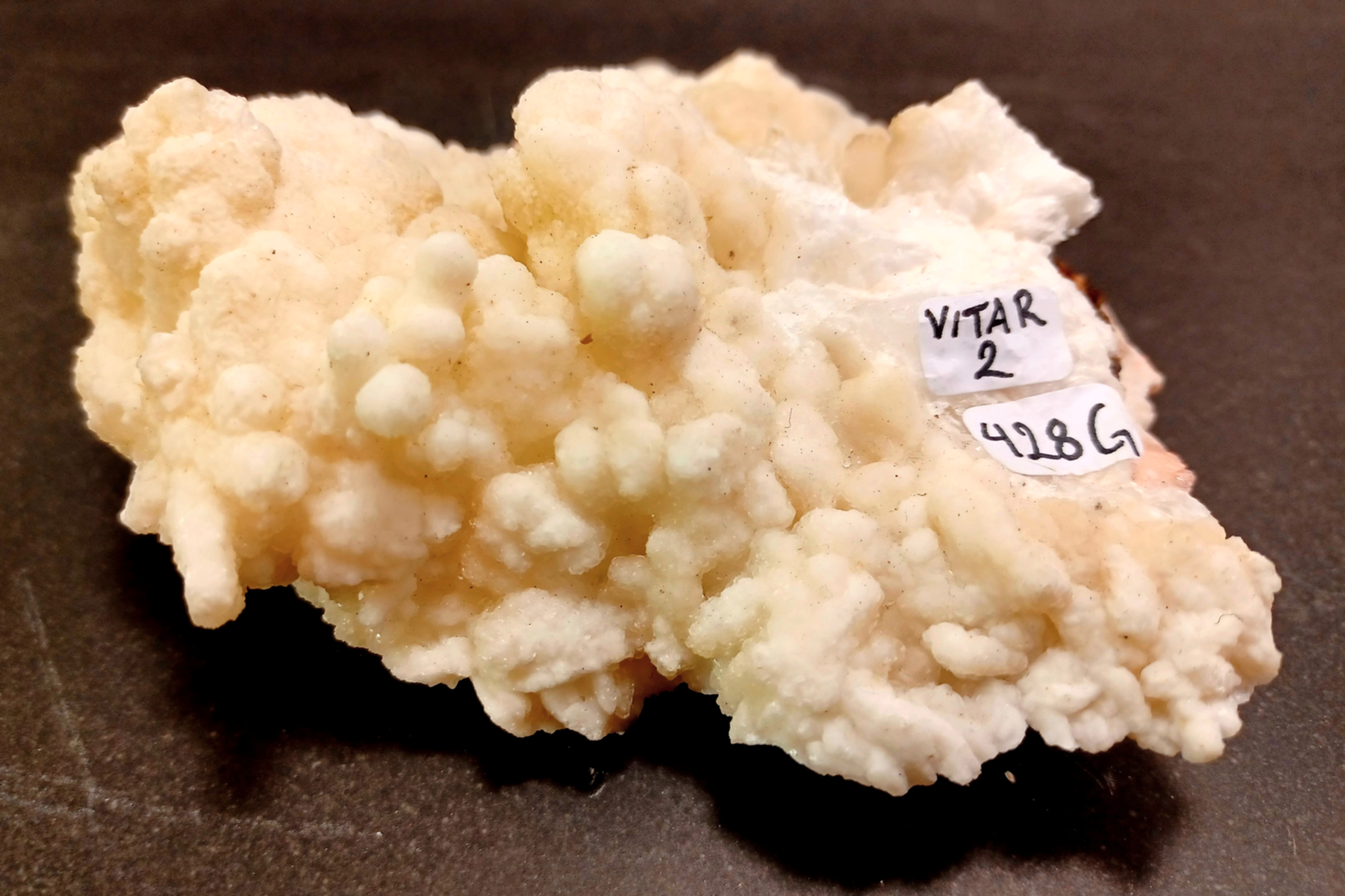 Vit Aragonit Kluster (Grottkalcit) - VITAR2