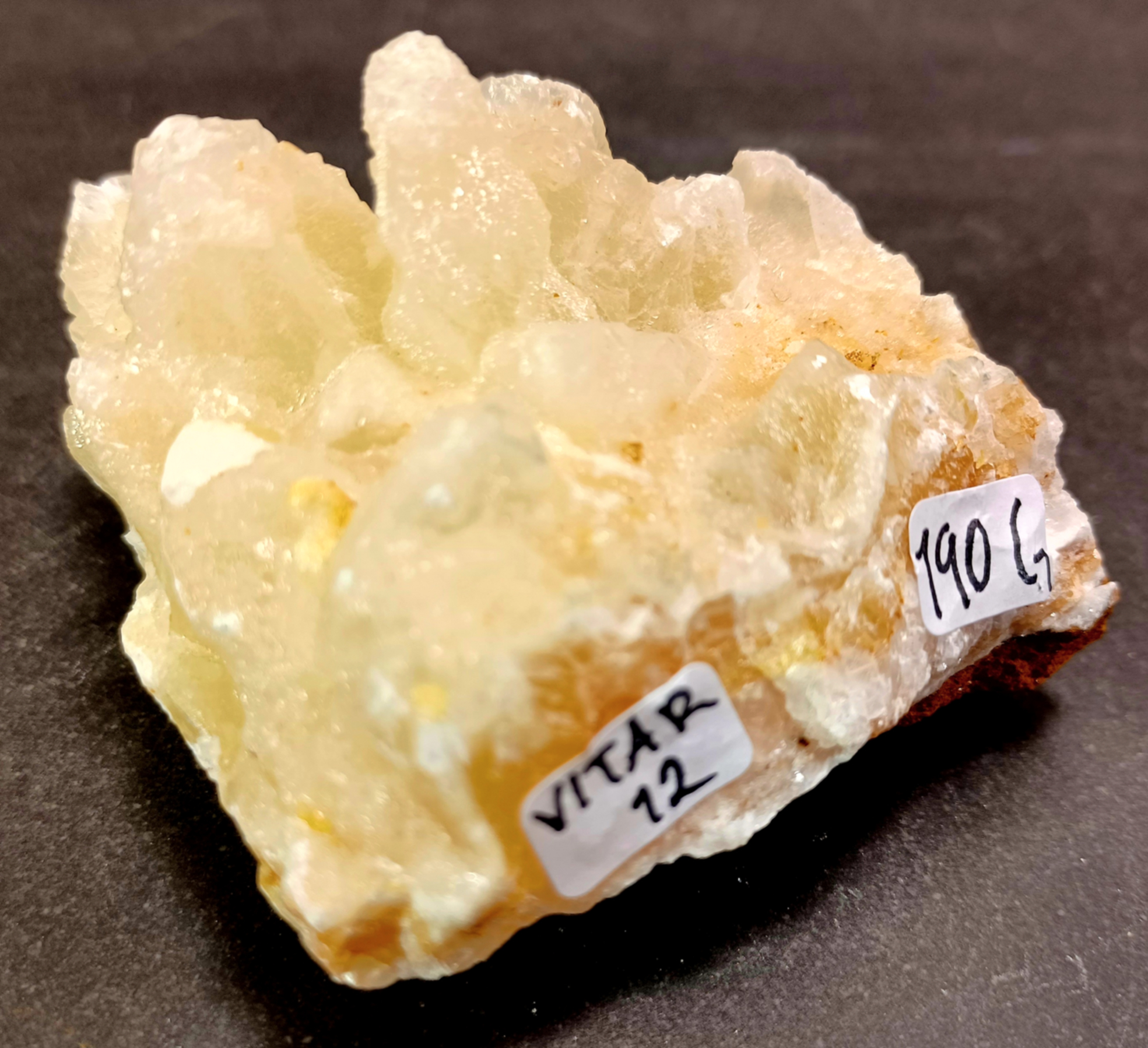 Vit Aragonit Kluster (Grottkalcit) -  VITAR12