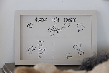 Doptavla i trä -  Älskad från första stund