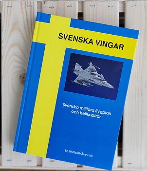 Svenska vingar av Bo Widfeldt/Åke Hall