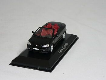 Opel Astra F Cabriolet   1:43  Opel Collection 