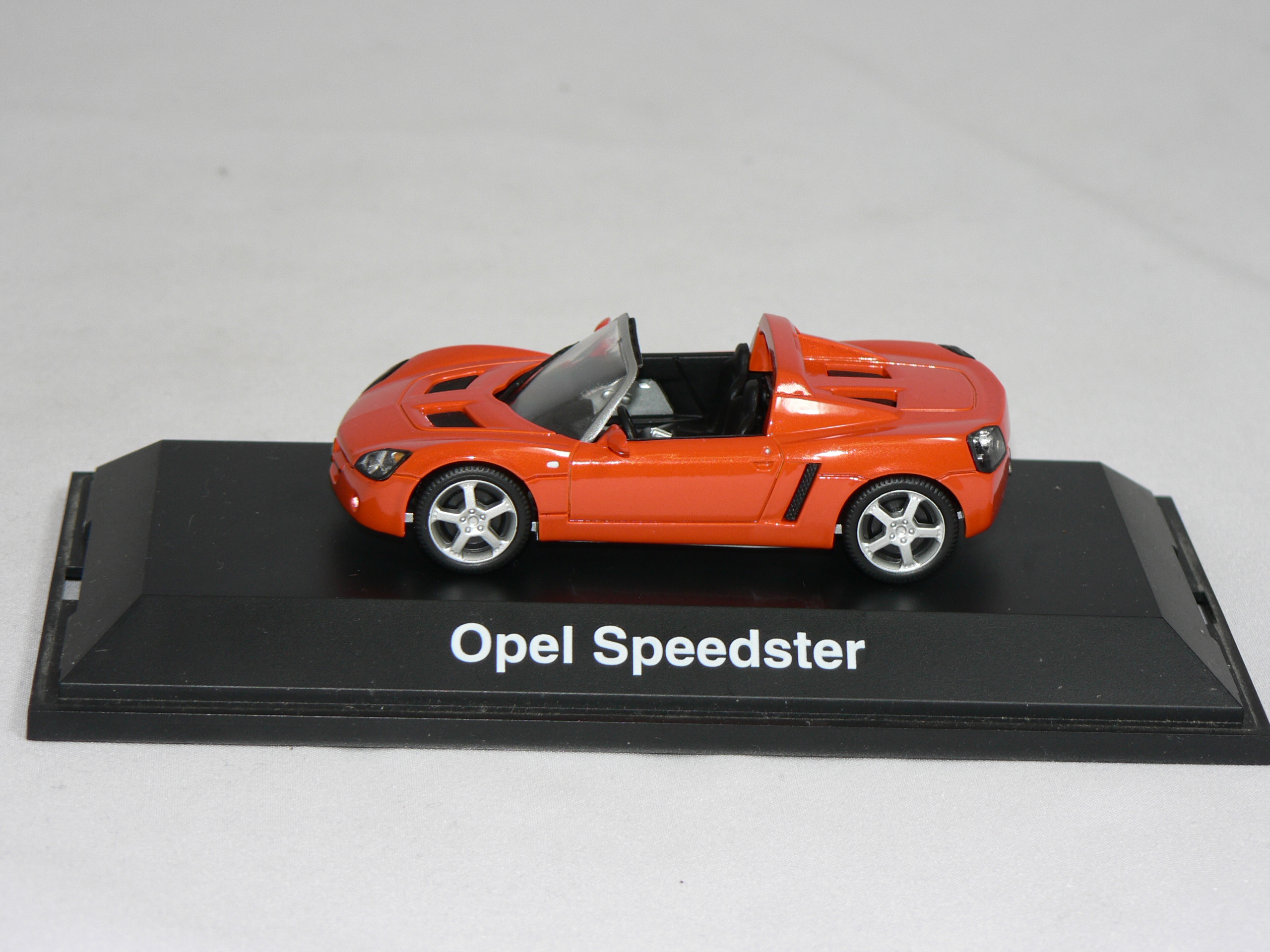 Opel  SPeedster  1:43  Opel Collection - 3