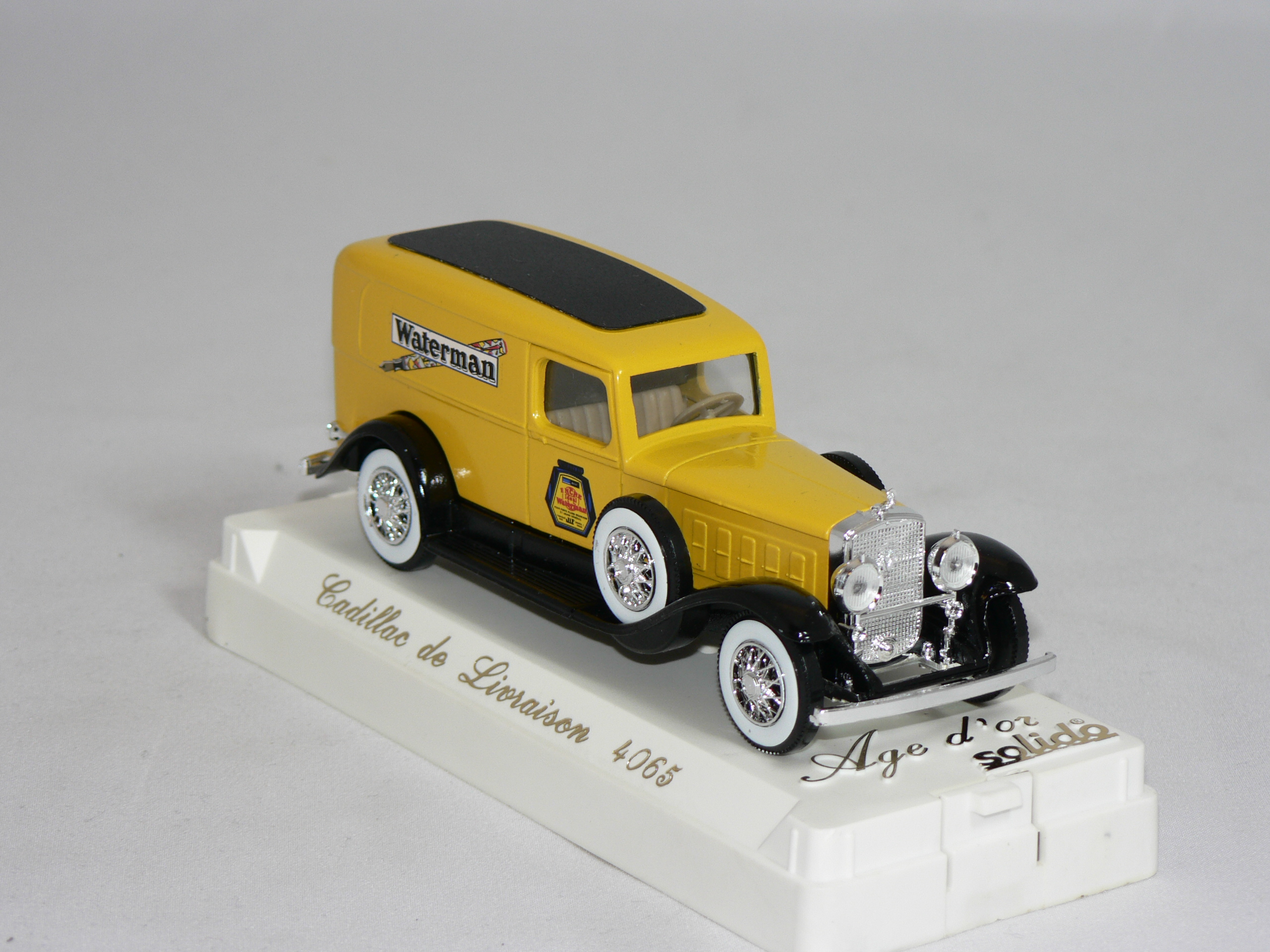 Cadillac  Van  Waterman  1930  1:43  Solido