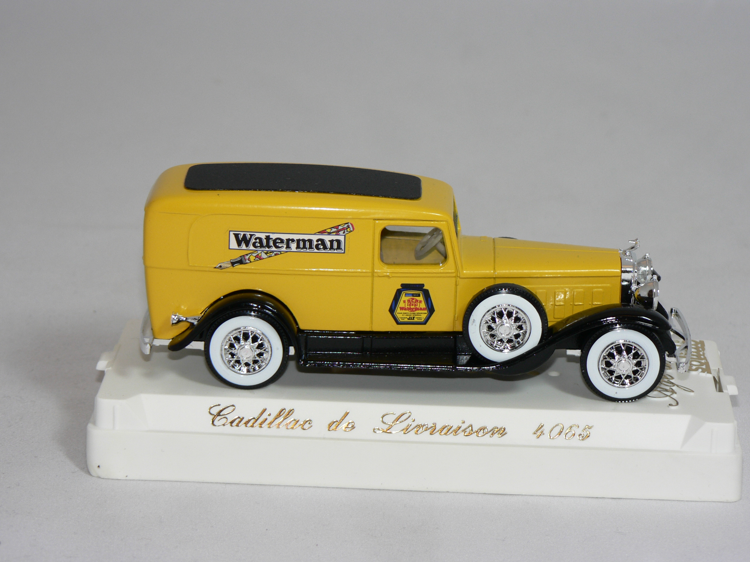 Cadillac  Van  Waterman  1930  1:43  Solido - 3