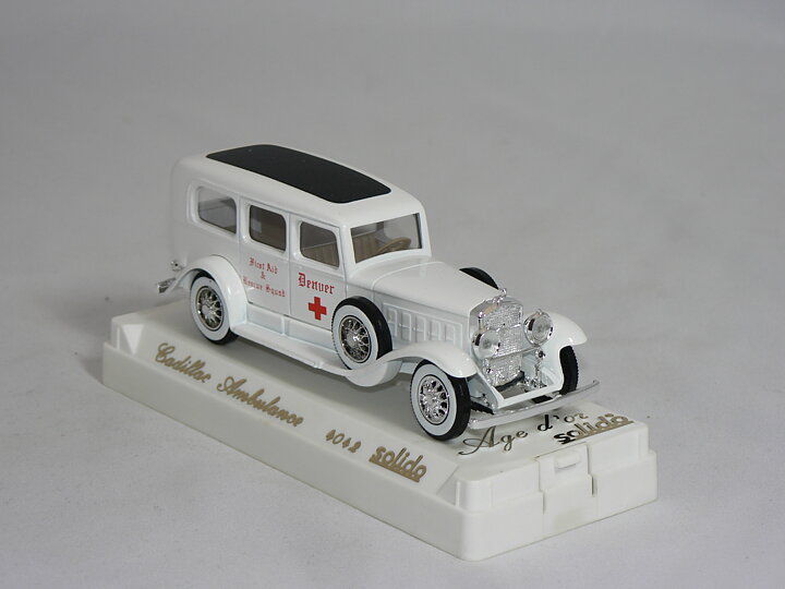 Cadillac  Van Ambulance  1930  1:43  Solido