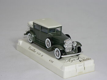 Cadillac  452a  1931  1:43  Solido