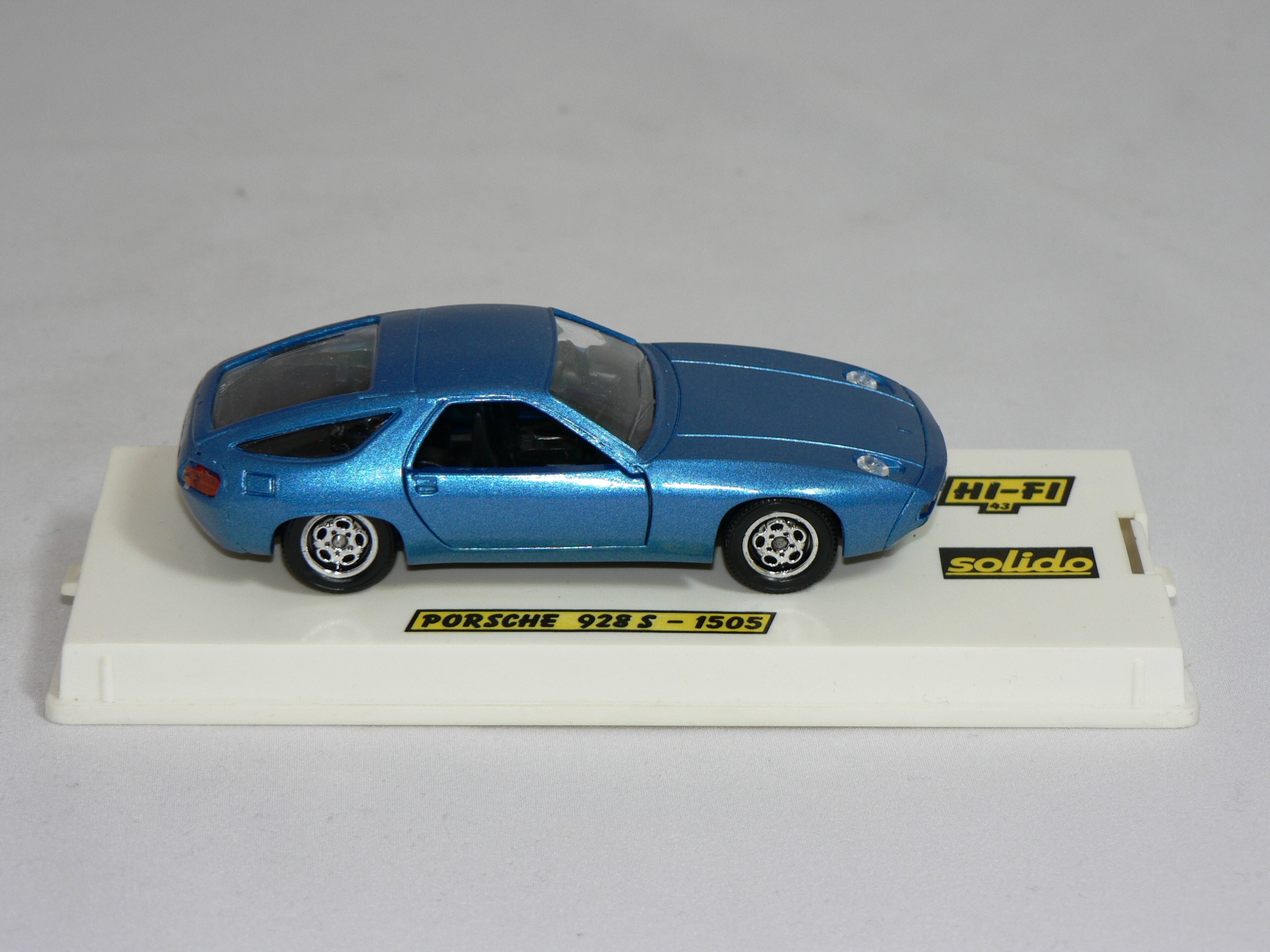 Porsche  928 S  1980    1:43  Solido - 3