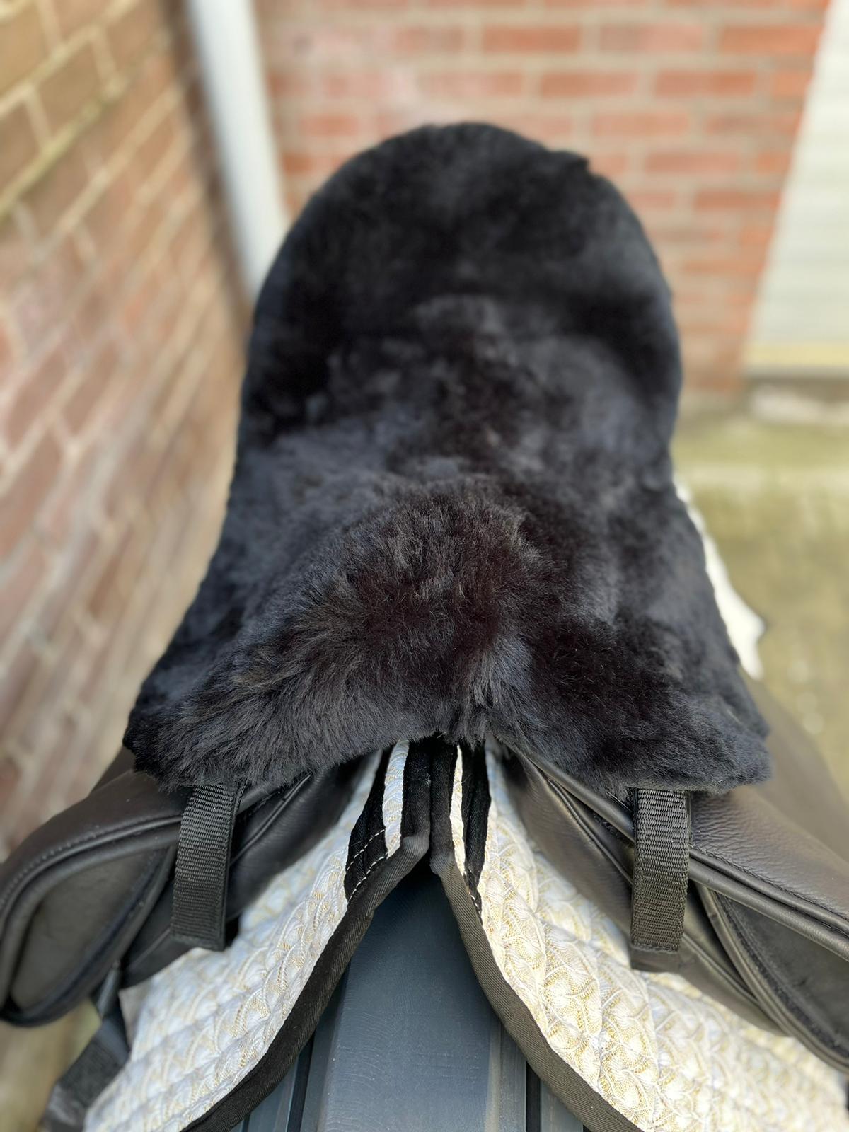 EDIX® Seatsaver  (dressage, iceland, VS), genuine Merino wool, black - 6