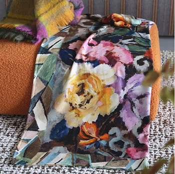 Tapestry Flower Damson Throw - Designers Guild - In stock