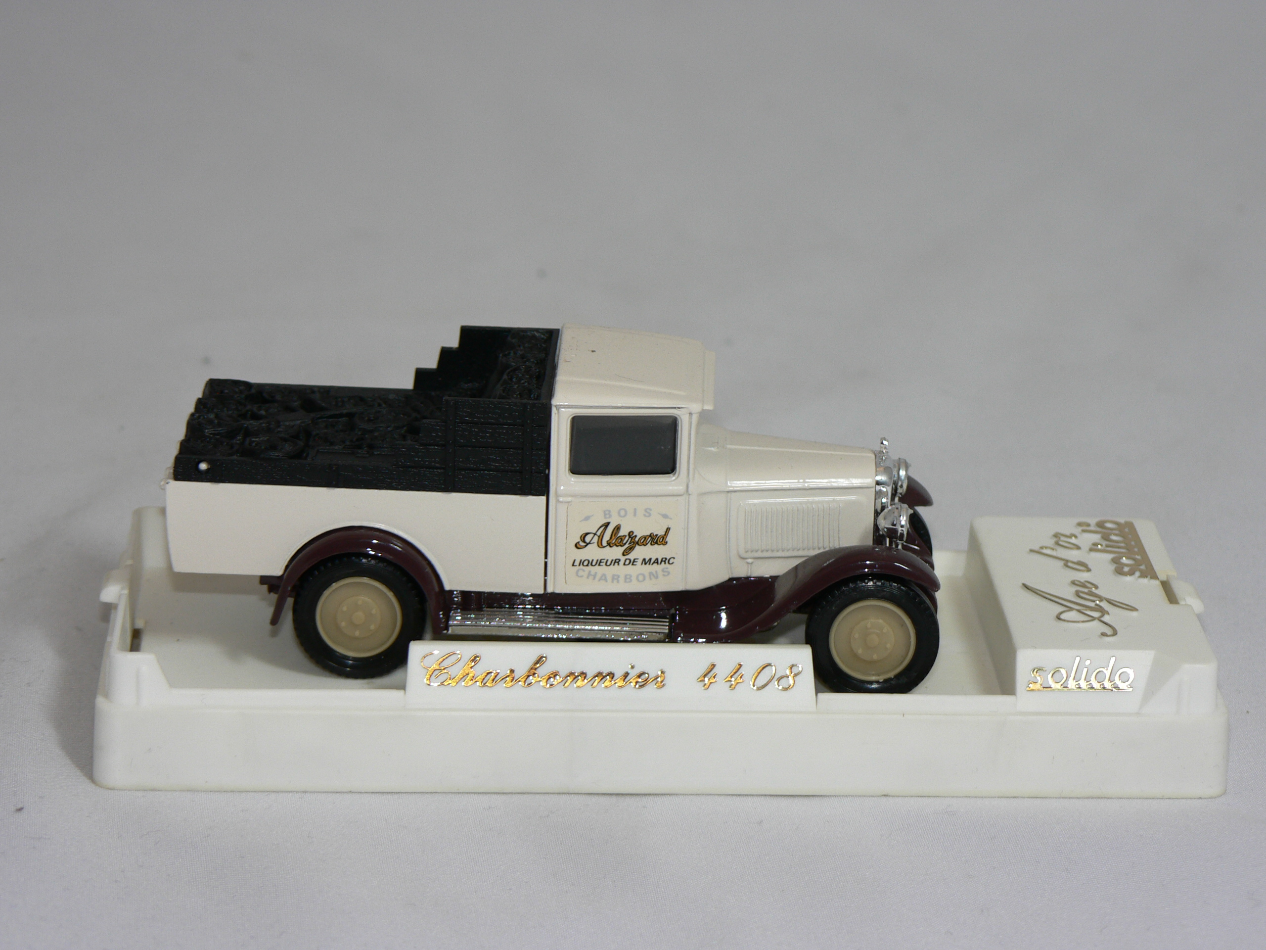 Citroen  C4  1930    1:43  Solido - 3