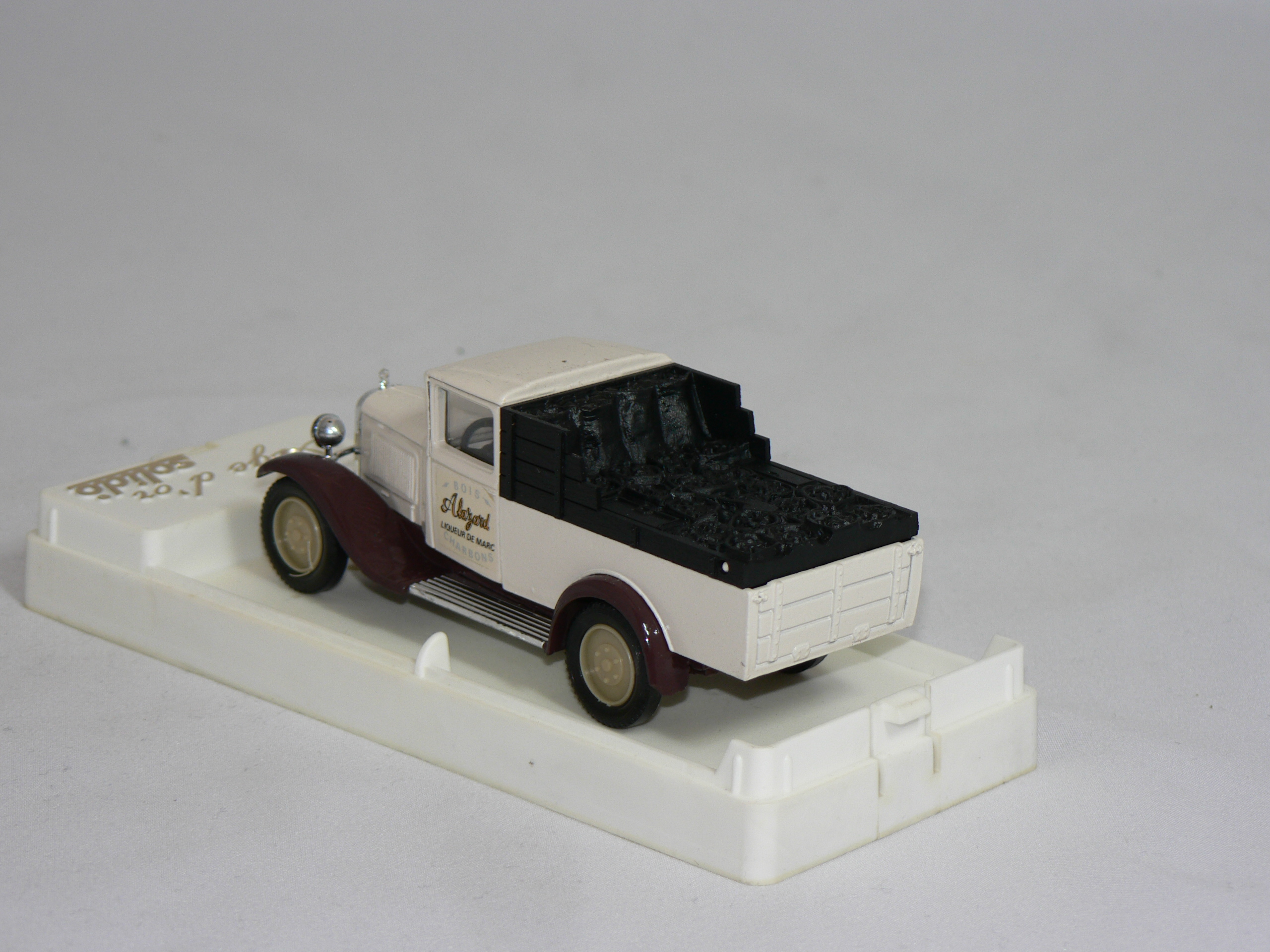 Citroen  C4  1930    1:43  Solido - 2