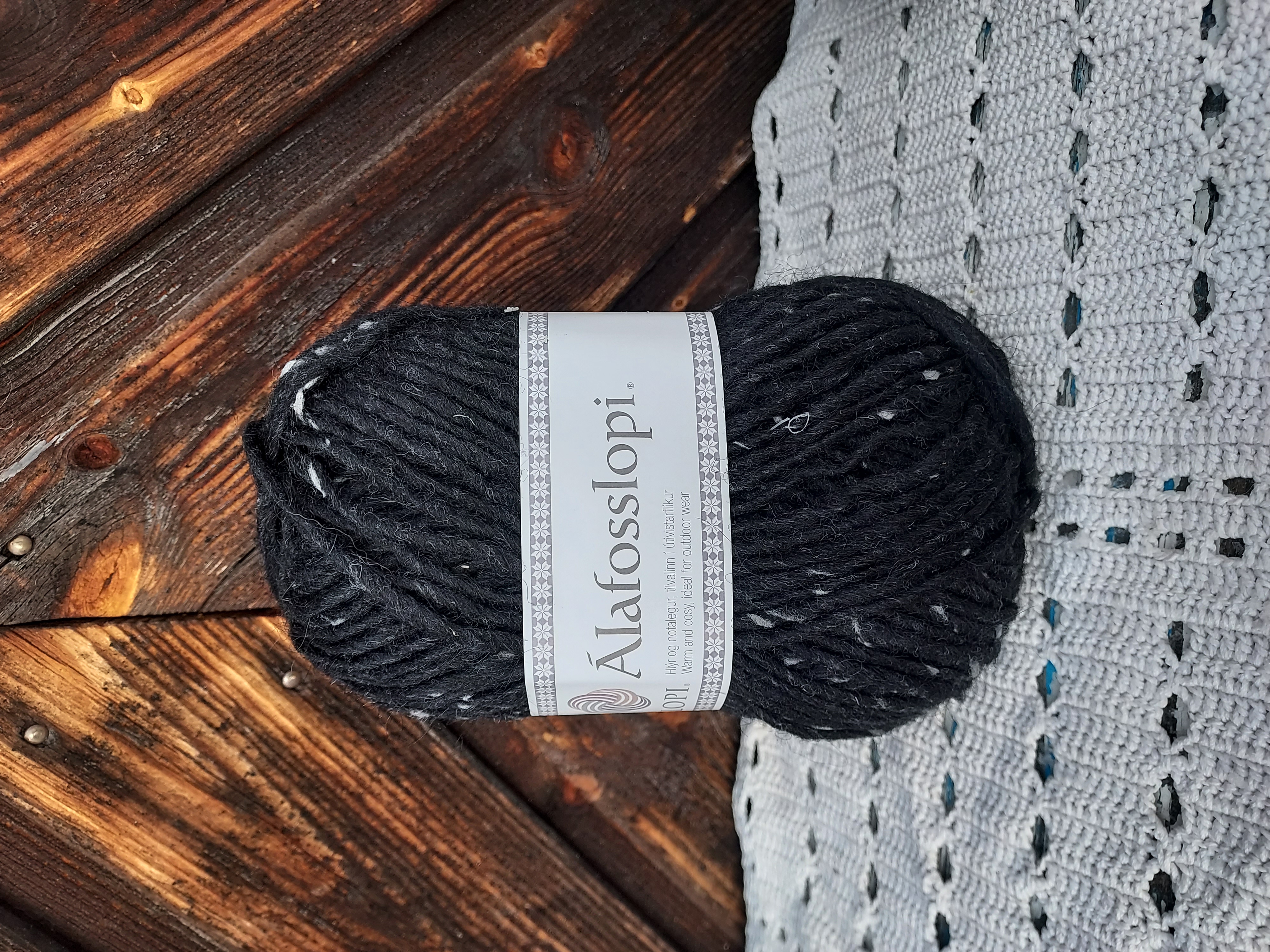 Alafosslopi 9975 Black tweed 100g 