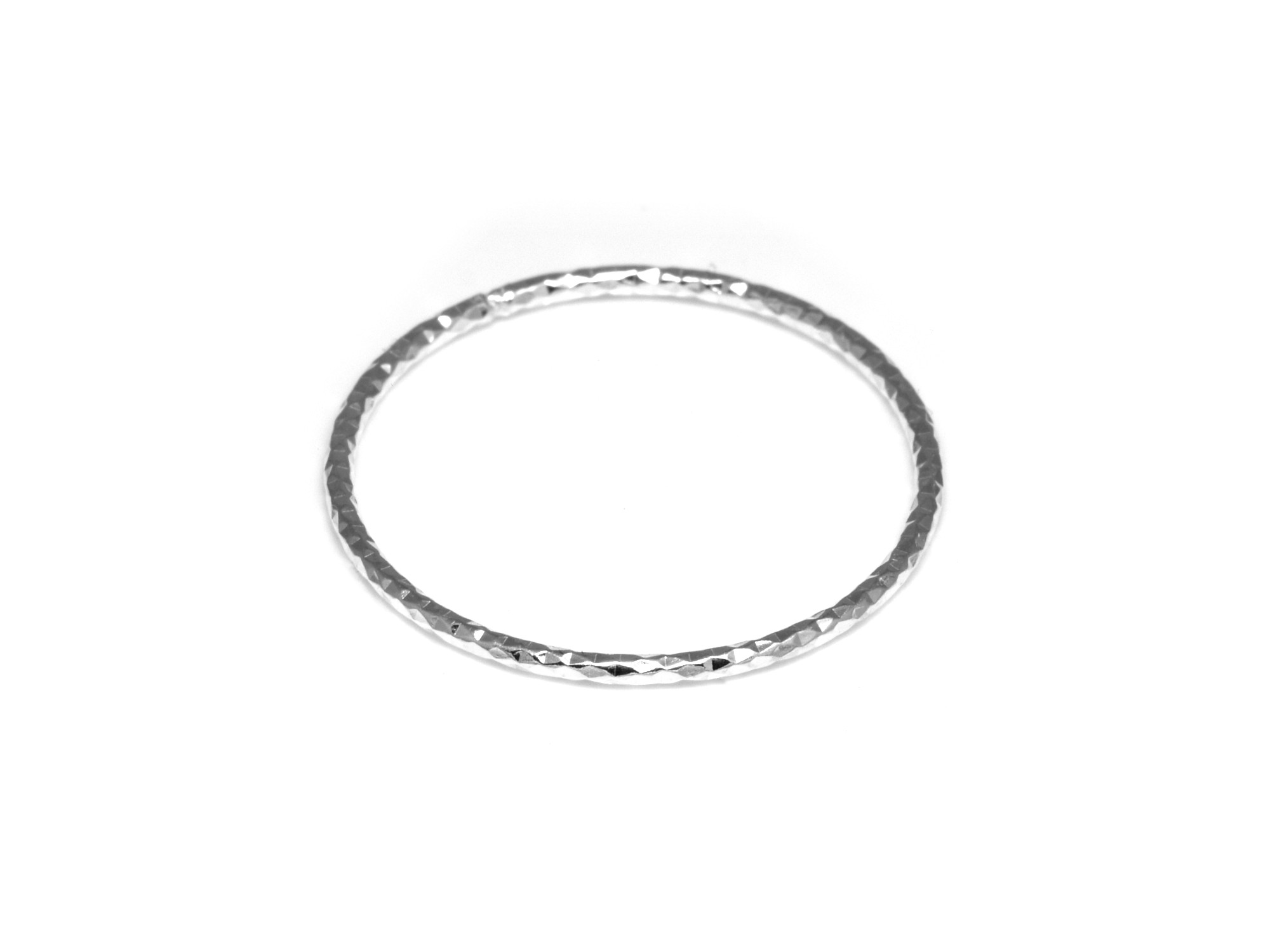 Enkel Tunn Ring i Äkta 925 Silver med Hamrad Textur, Modernt Avskalat Hamrat Smycke - 2