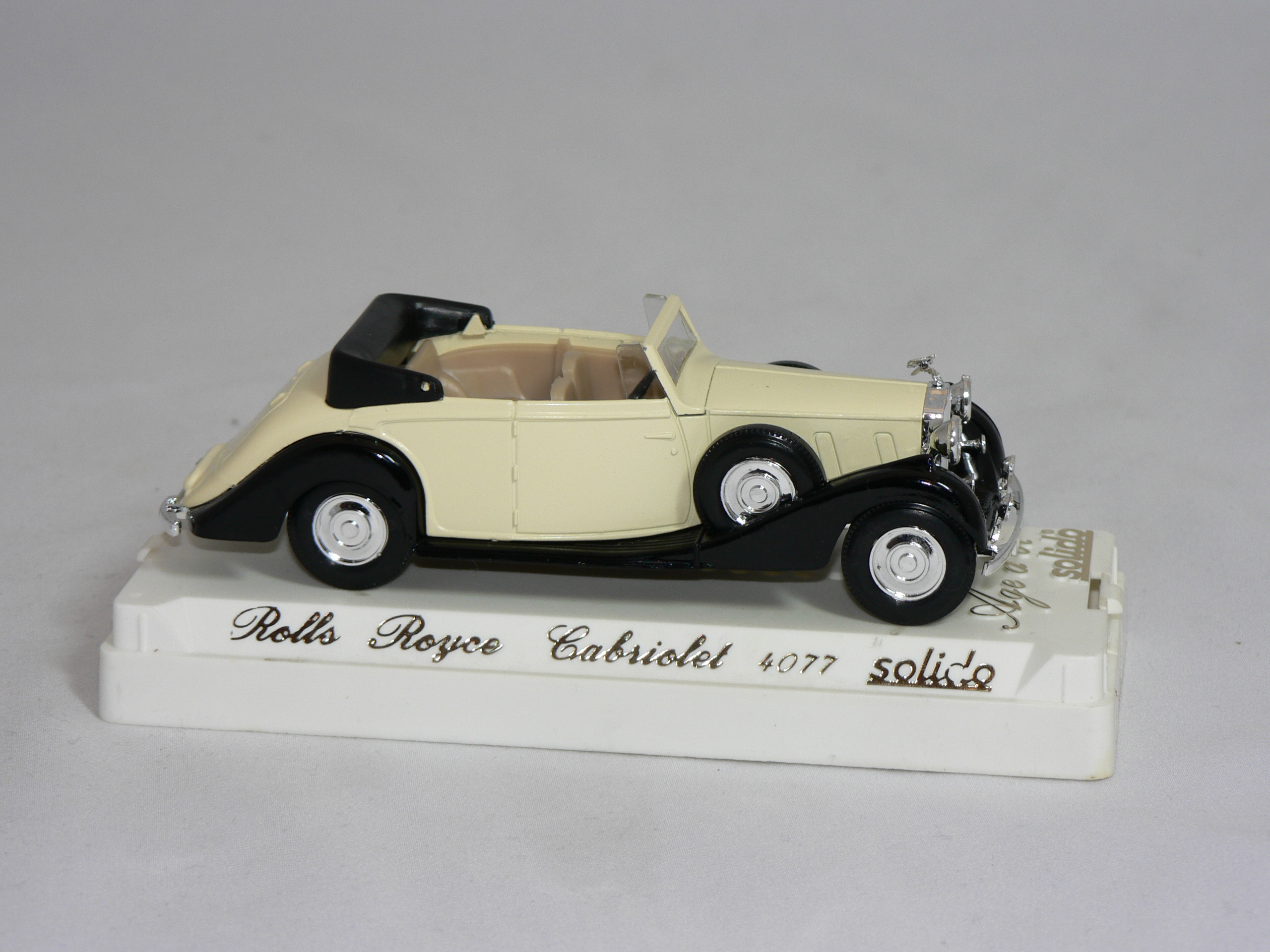 ROLLS ROYCE Cab    1939  1:43  Solido - 3