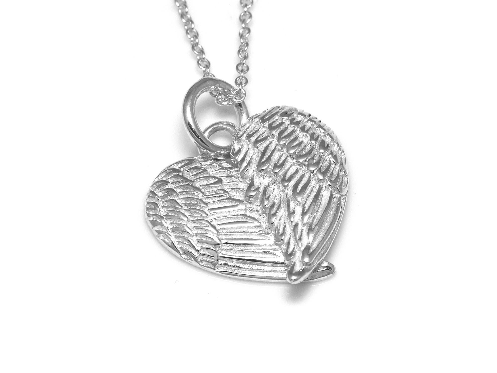 Hjärtformade Änglavingar Halsband i Äkta 925 Silver, Fågelvingar i form av ett Hjärta Smycke