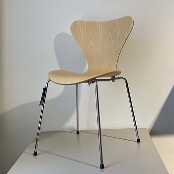 Sjuan 3107 Stol (FanérLönn/Krom) - Designfynd/Skyltex* - Fritz Hansen