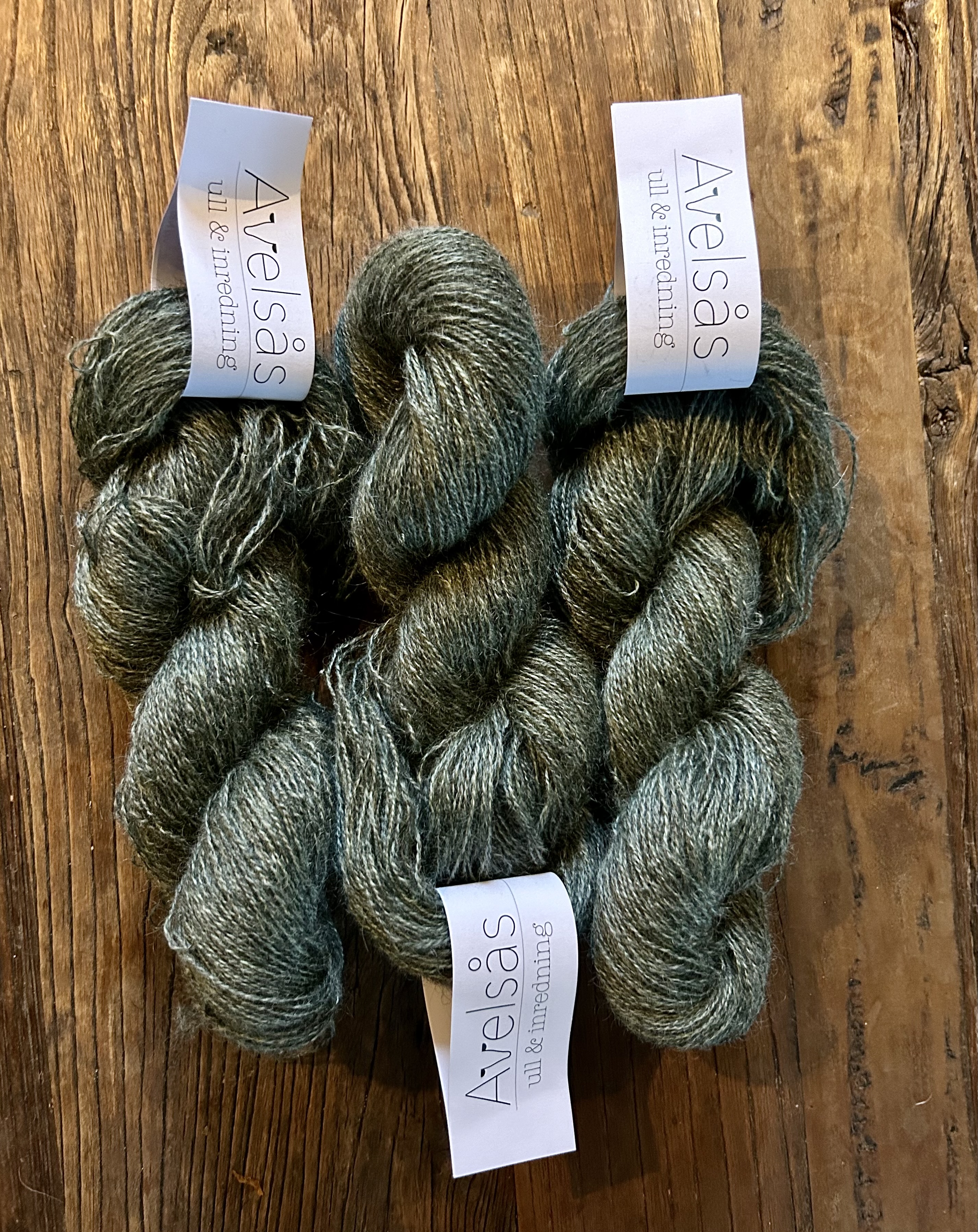 2-strand sock yarn pine needles