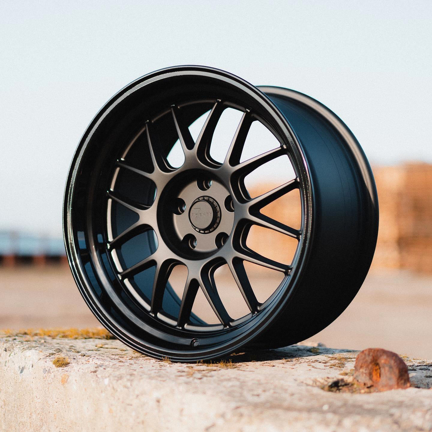18" 7Twenty S57 Matt black 5x120