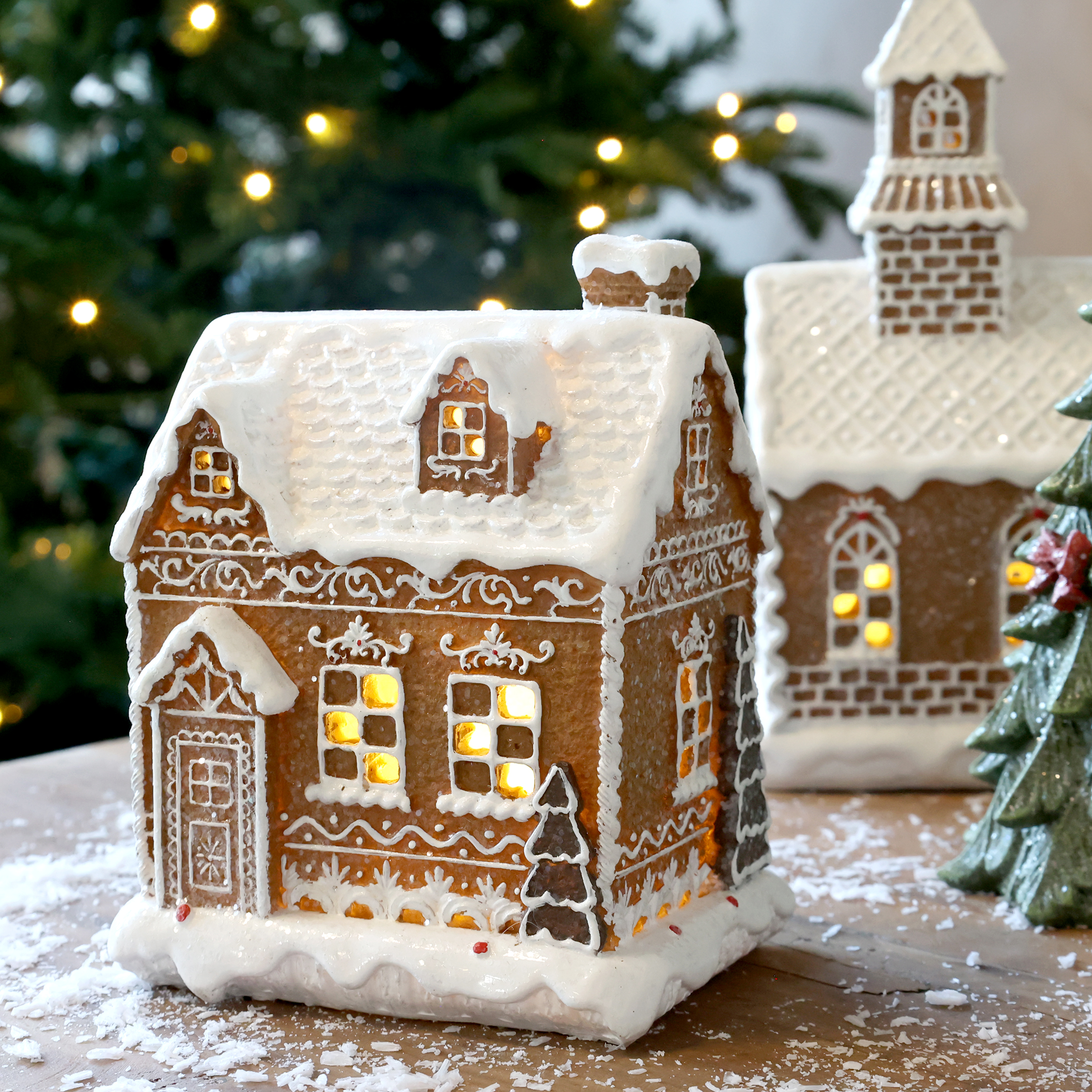 Gingerbread house with LED lighting - 17x13 cm - 3