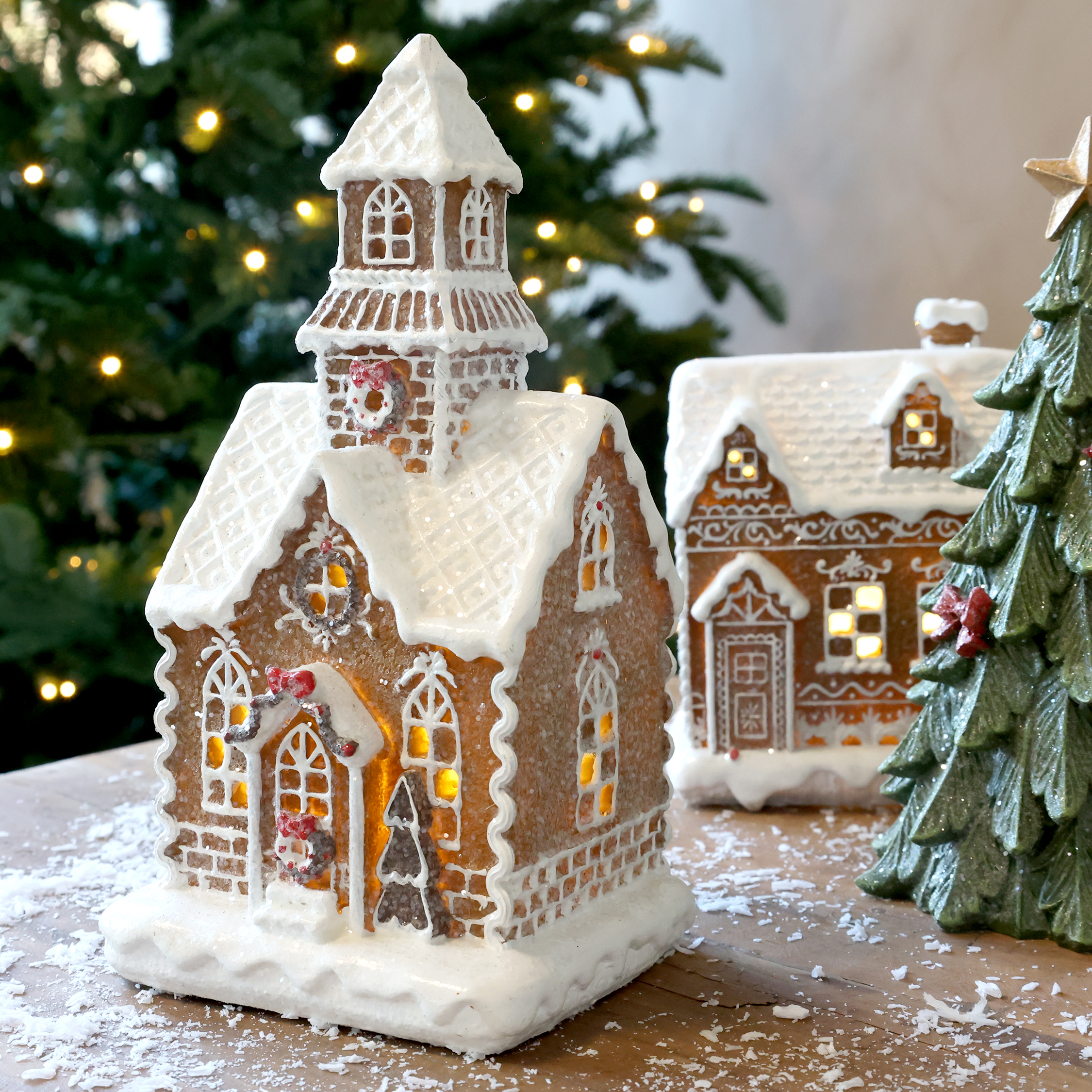 Gingerbread house with LED lighting - 17x13 cm - 9