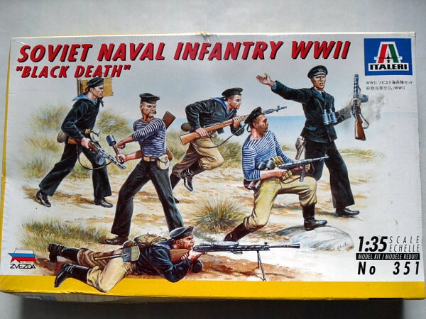 Soviet Navai Infantery   1:35 Italeri  (Byggsats)