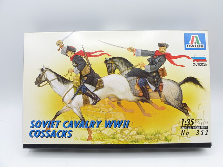 Soviet Cavalry  Cossacks   1:35 Italeri