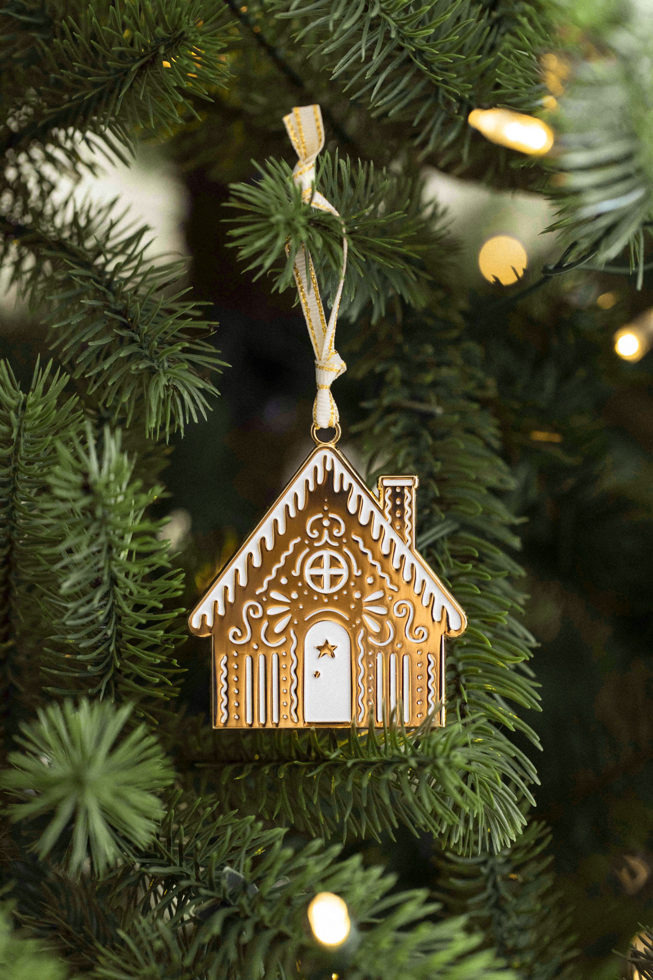 Snowy House Ornament