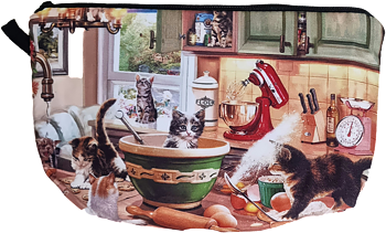 Neccessär/liten väska "Kattungar bakar"