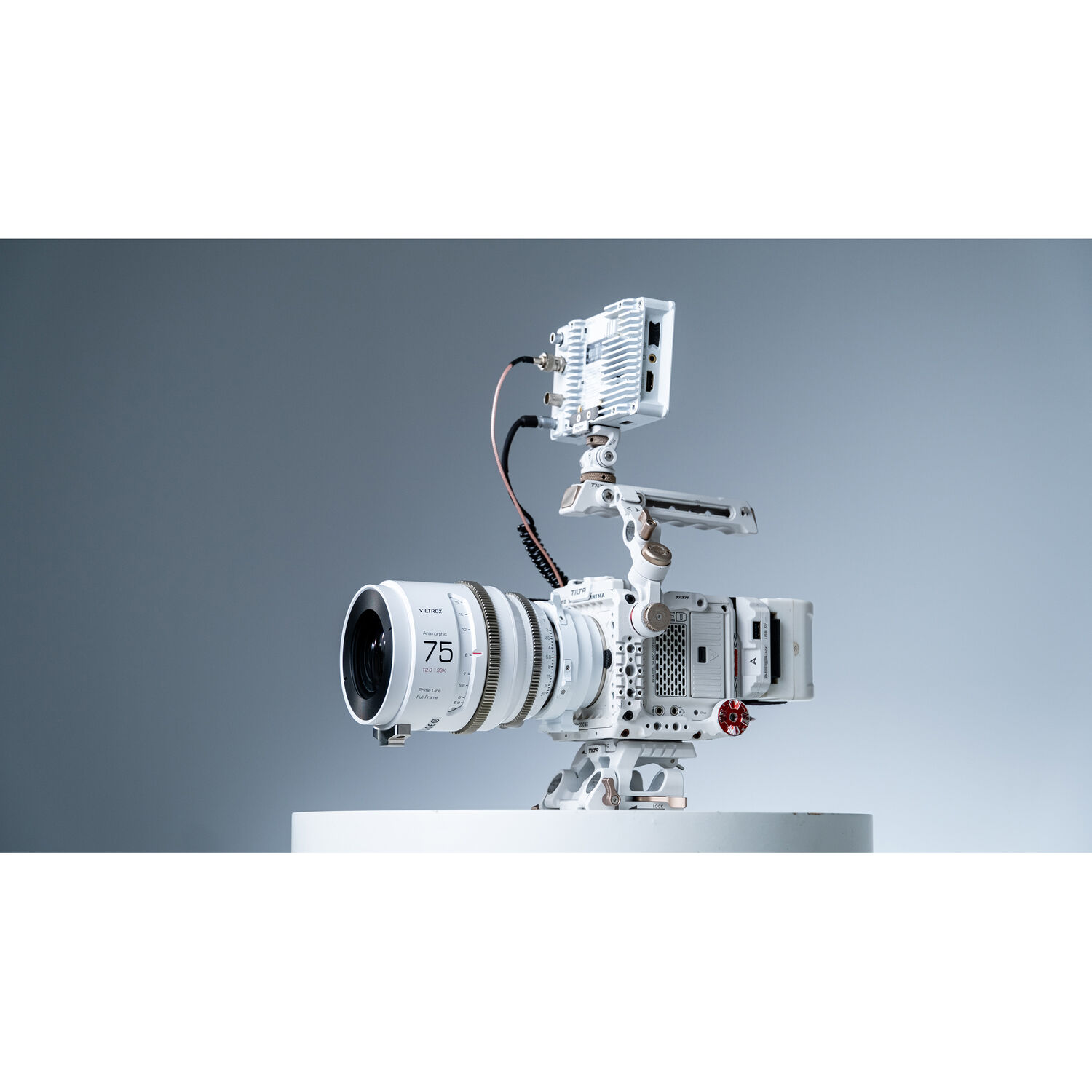 Viltrox EPIC T2 1.33x Full-Frame Anamorphic 3-Lens Set - 3