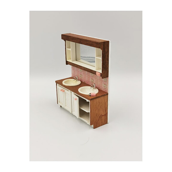Dollhouse Second Hand - Lundby Pesuallas - Kylpyhuonekaappi Romance 1984