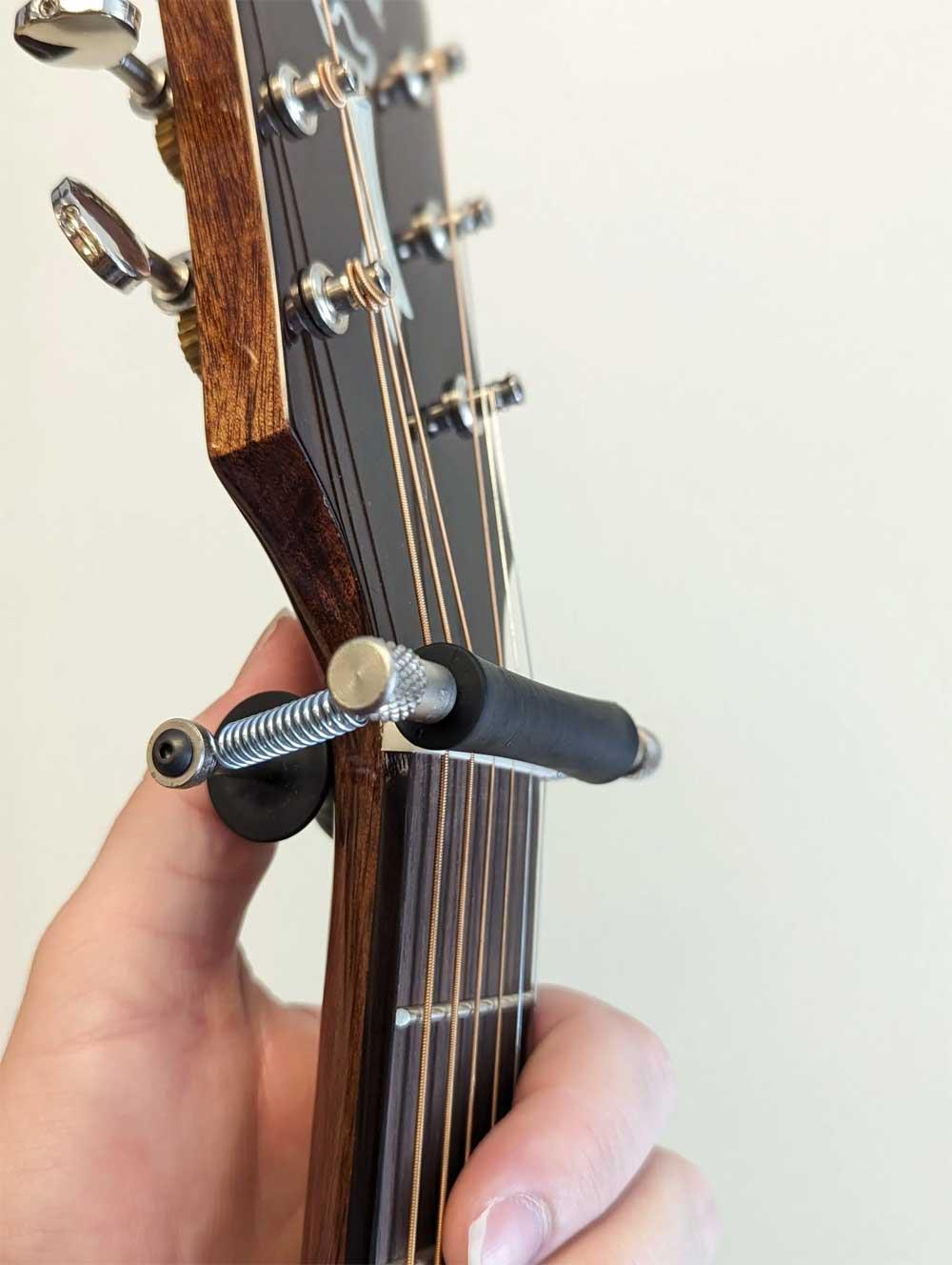 Glider Rolling Capo - GL-1 by Greg Bennett - 5