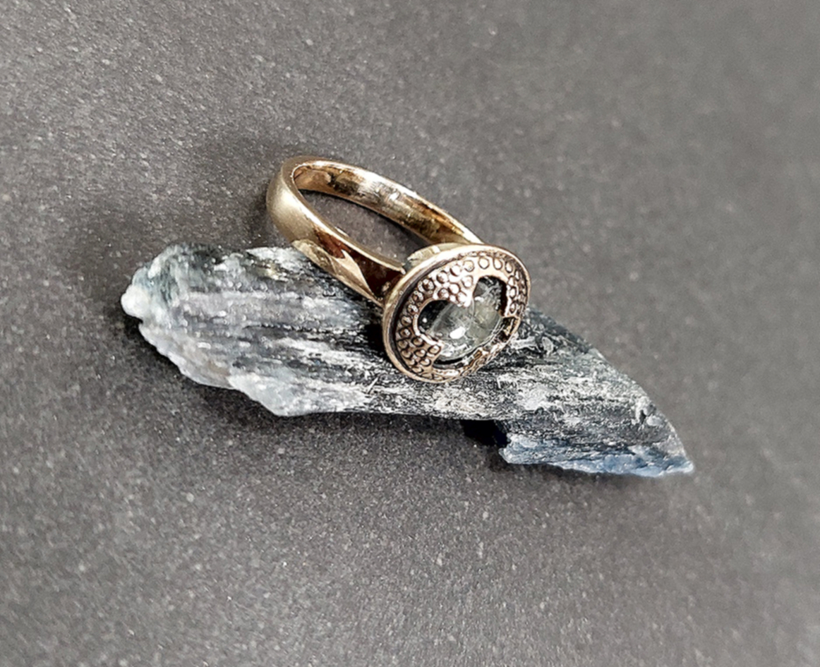 Gotlandsjuvel Ring  i Brons och Bergkristall - 2