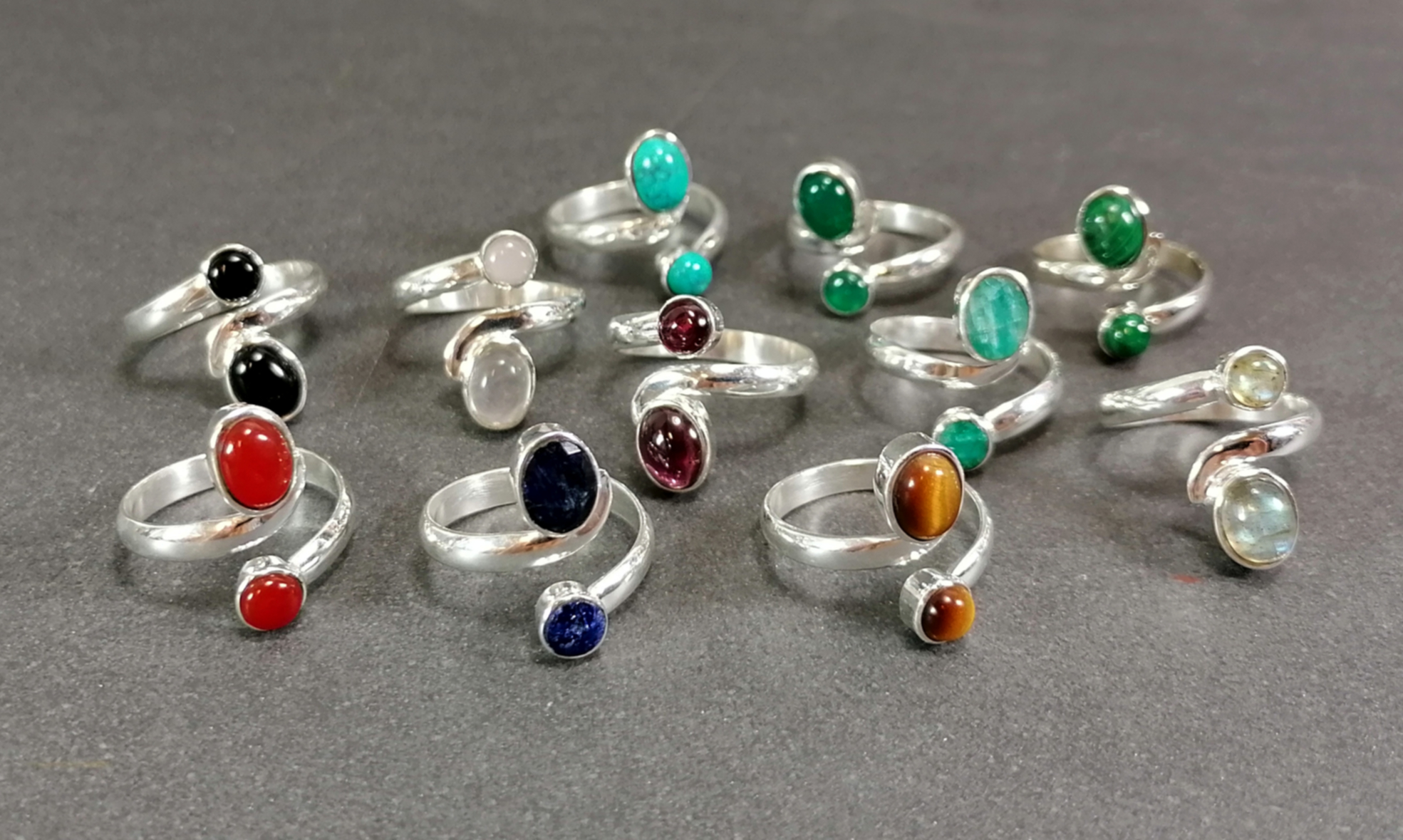 Ställbar Silverring med Stenar - Oval och Rund