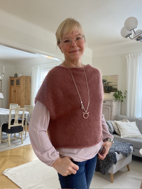 Lindas mohairslipover light, tillsammans med garn