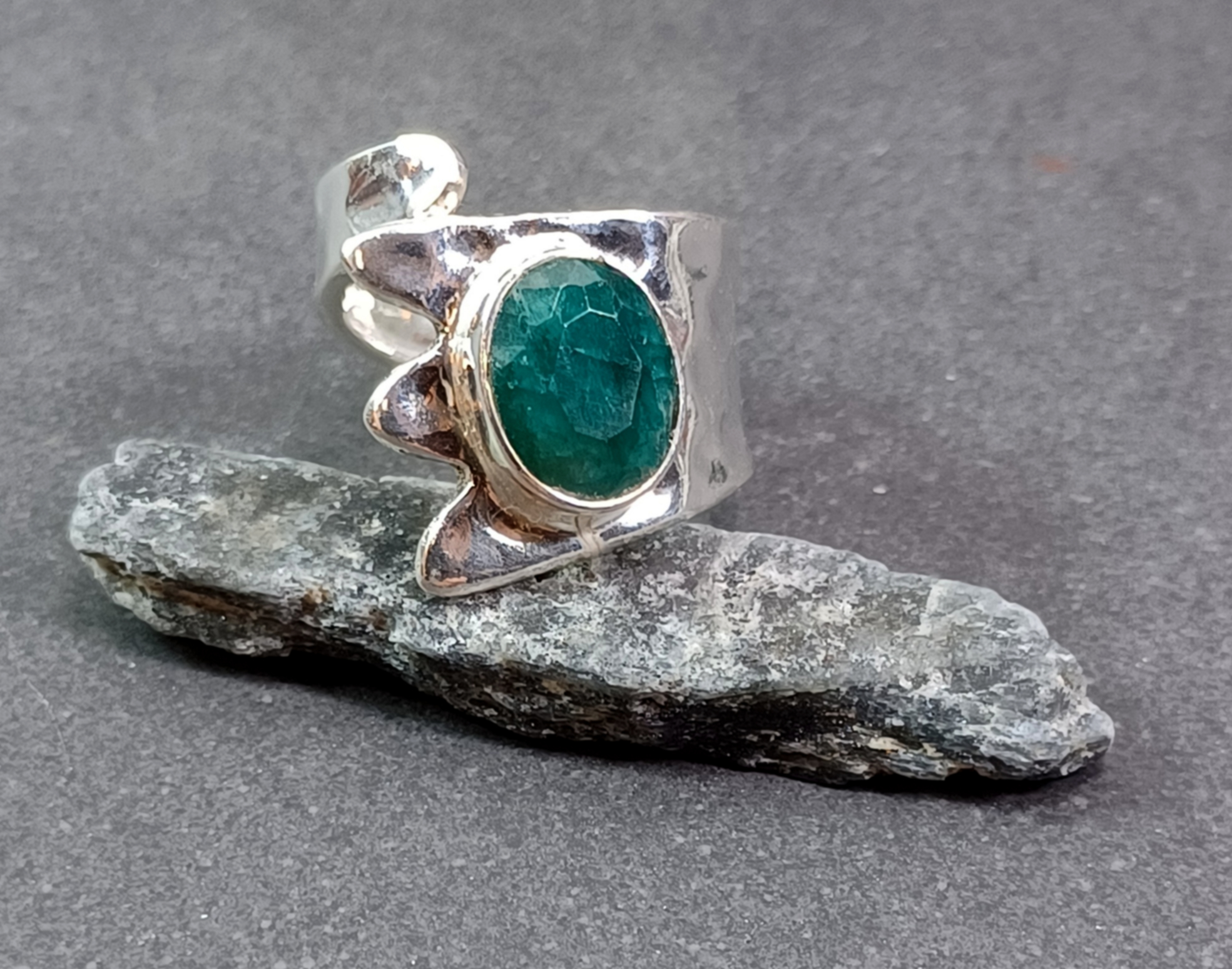 Ställbar Silverring med oval Sten Cabochon. - 6