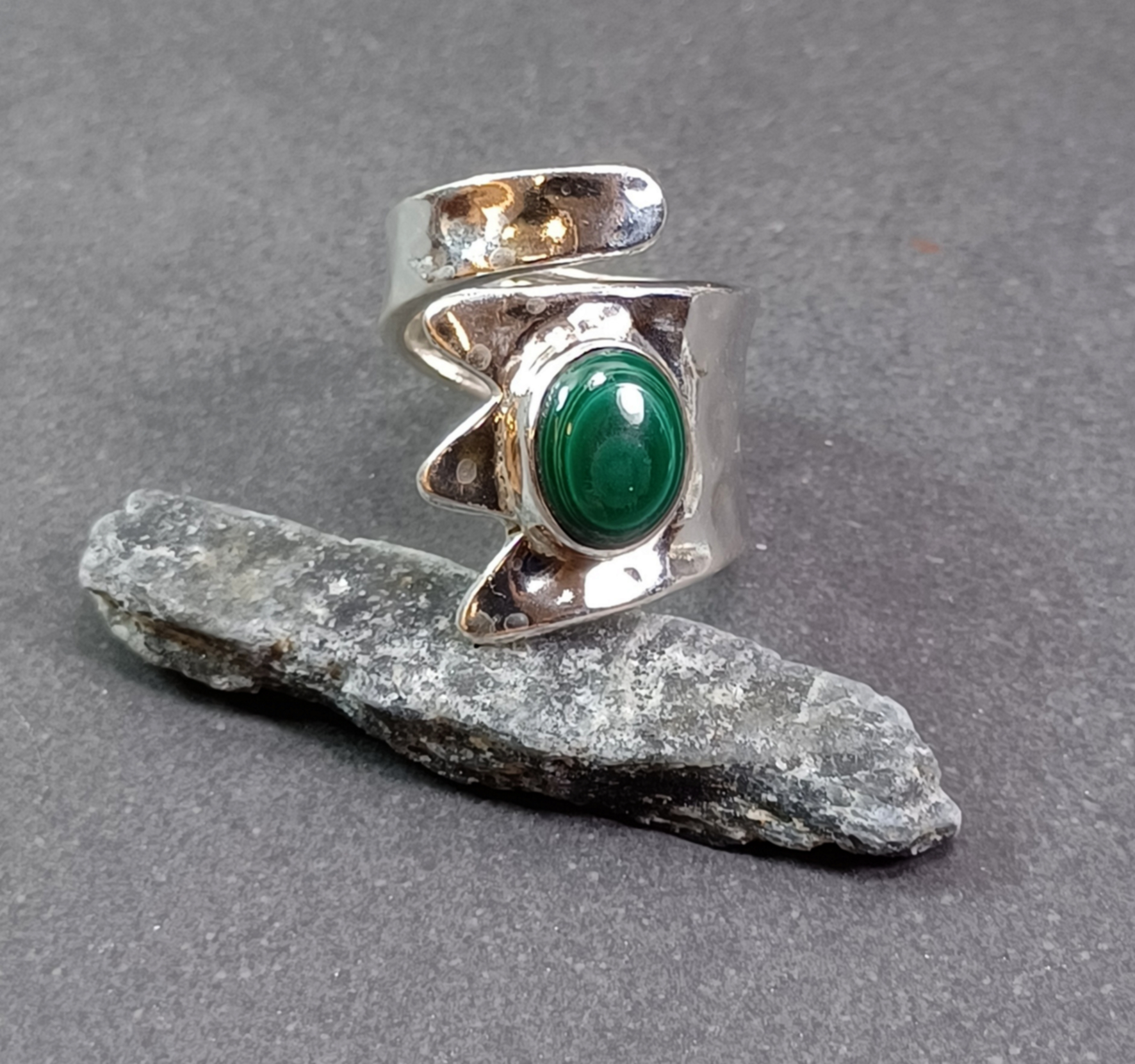 Ställbar Silverring med oval Sten Cabochon. - 8